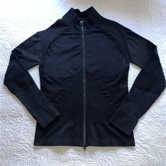 FABLETICS SEAMLESS MOCK NECK ZIP JACKET BLACK COLOR SIZE XL EUC - Picture 6 of 6